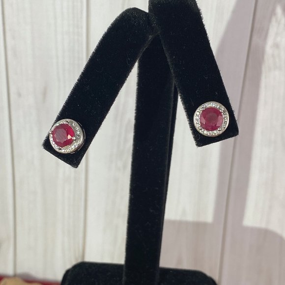 Elegant Round Faceted 6.5mm Nice 3/5 Carat Each Red Ruby Earrings - Picture 2 of 7